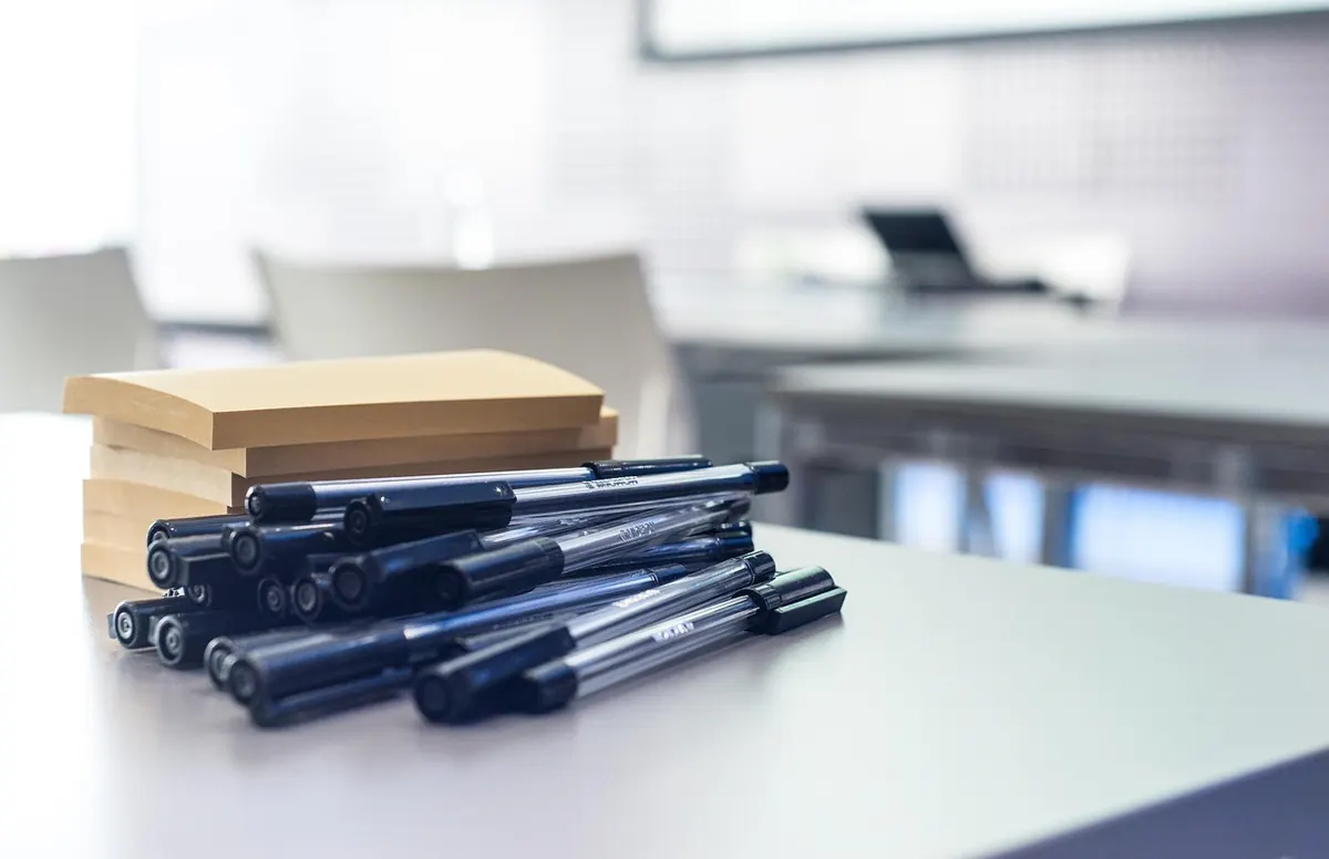 How to Run a 5-Day Innovation Sprint in a Small UK Lab